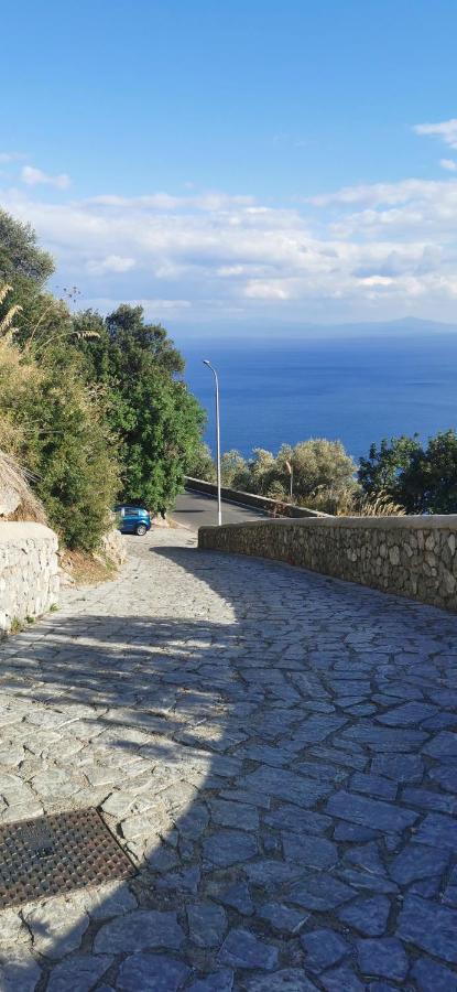 コンカ・デイ・マリーニ Relais Amalfi Coastアパートホテル エクステリア 写真